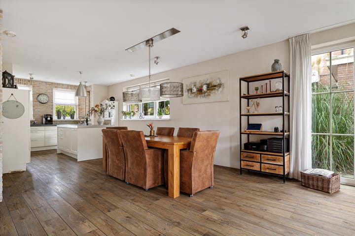 Foto 24 van Bisschopsstraat 7