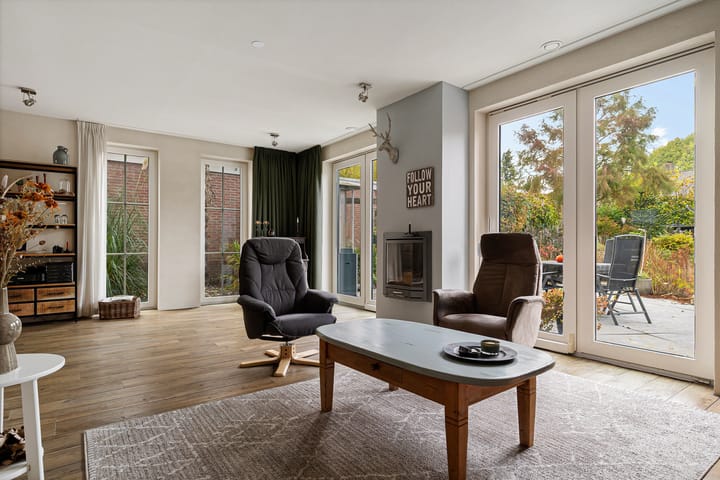 Foto 27 van Bisschopsstraat 7