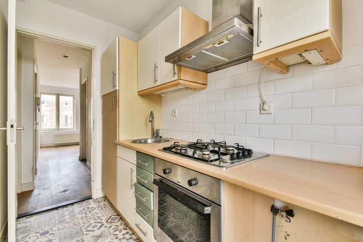 Photo 19 of John Franklinstraat 57-3