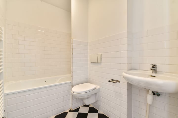 Photo 21 of John Franklinstraat 57-3