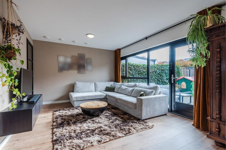 Foto 4 van Cornelis Lelylaan 2