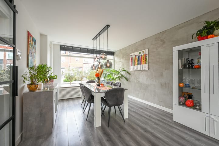 Photo 7 of Henriëtte Roland Holststraat 16