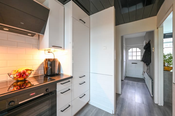 Photo 12 of Henriëtte Roland Holststraat 16