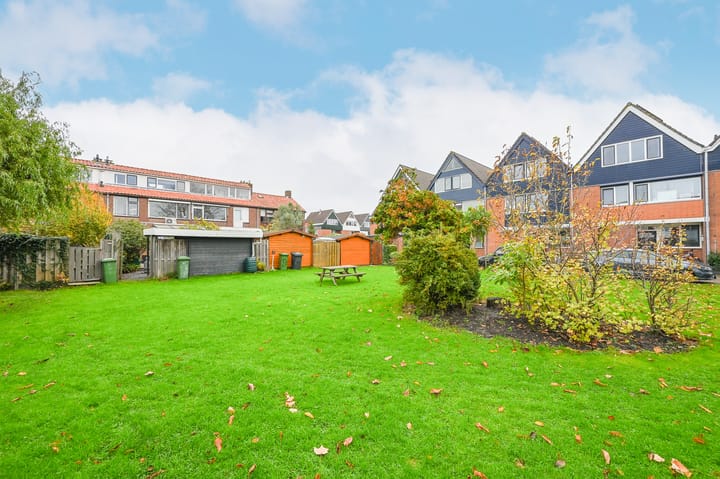 Photo 18 of Henriëtte Roland Holststraat 16