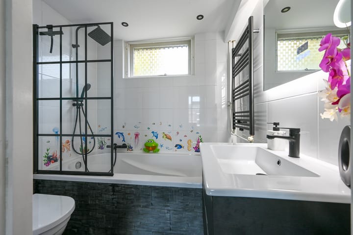 Photo 23 of Henriëtte Roland Holststraat 16