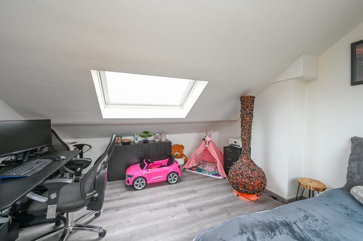 Photo 33 of Henriëtte Roland Holststraat 16