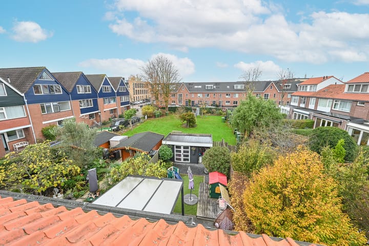 Photo 35 of Henriëtte Roland Holststraat 16