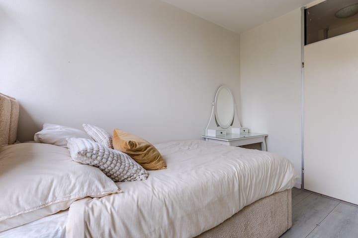 Photo 21 of Midscheeps 37