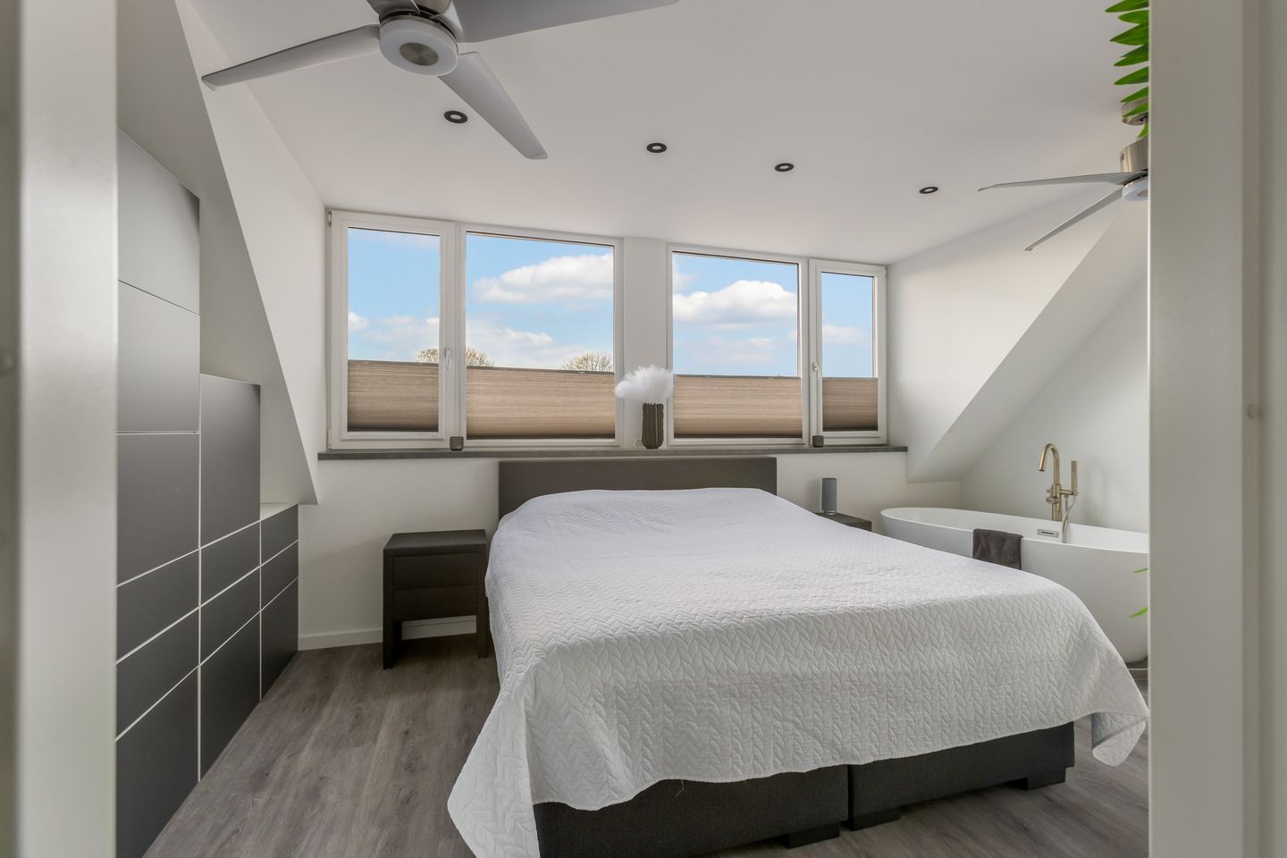 Foto 19 van Van Vollenhovenstraat 10