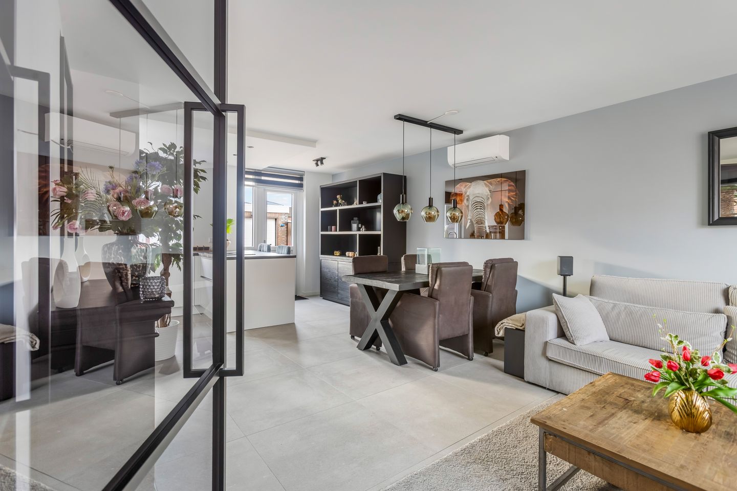 Foto 5 van Van Vollenhovenstraat 10