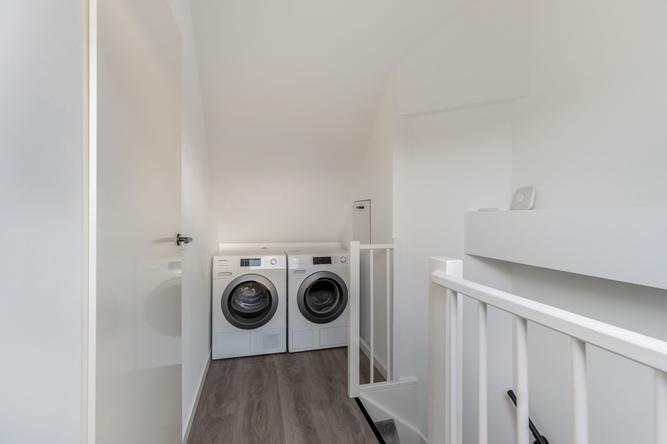 Foto 27 van Van Vollenhovenstraat 10