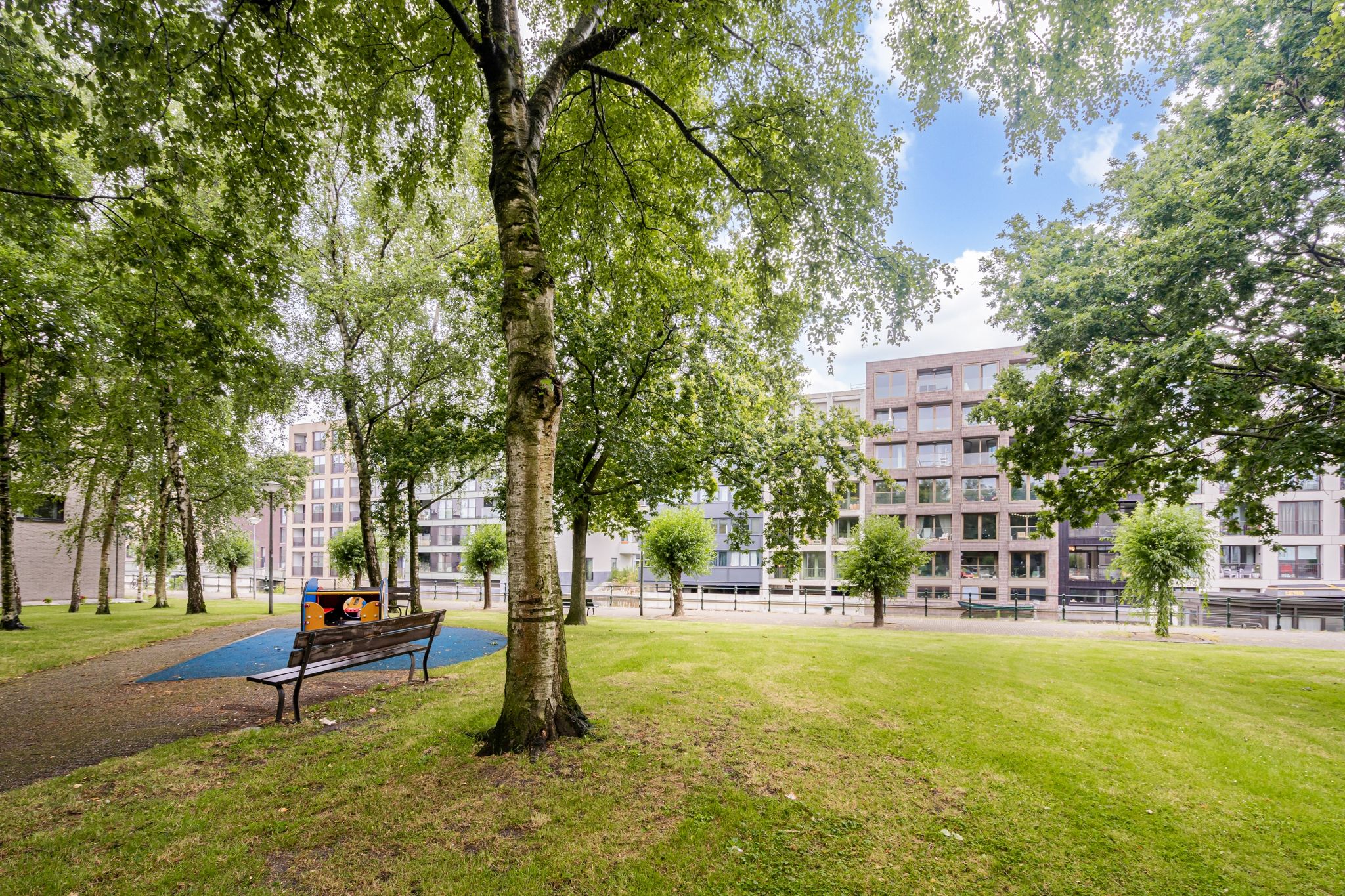 Photo 15 of Willem Parelstraat 336