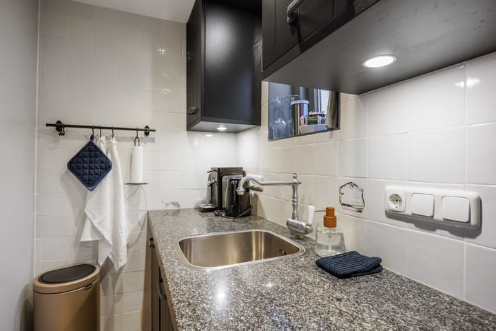 Photo 34 of Godsacker 37