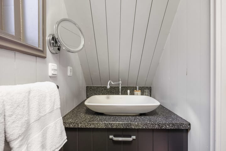 Photo 43 of Godsacker 37