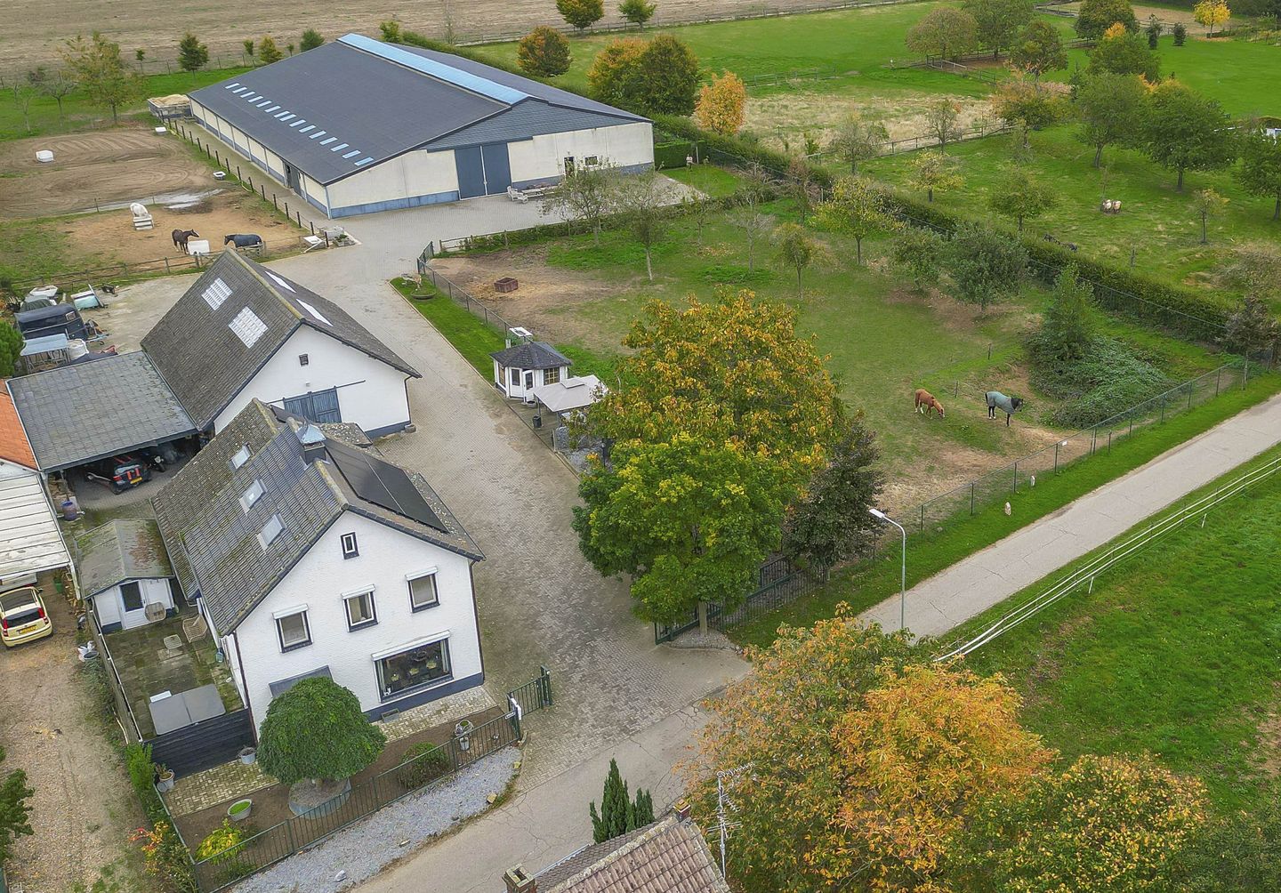 Bekijk foto 1 van Thuserhof 22