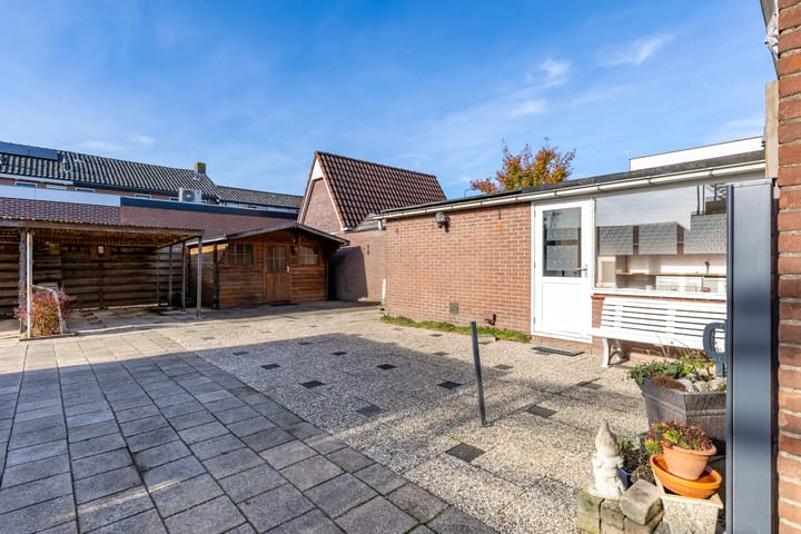 Foto 4 van Meeuwenlaan 61