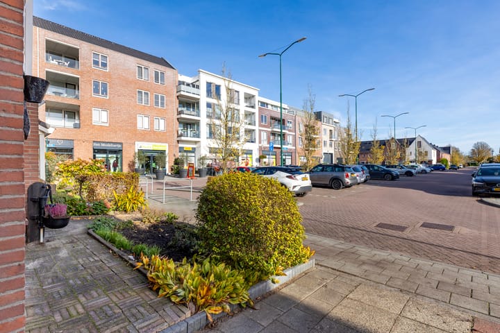 Foto 44 van Meeuwenlaan 61