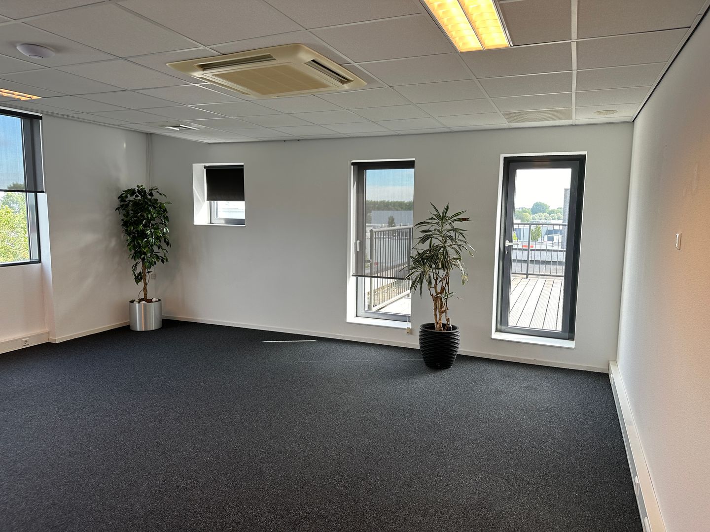 View photo 3 of A. van Leeuwenhoekweg 38-C20