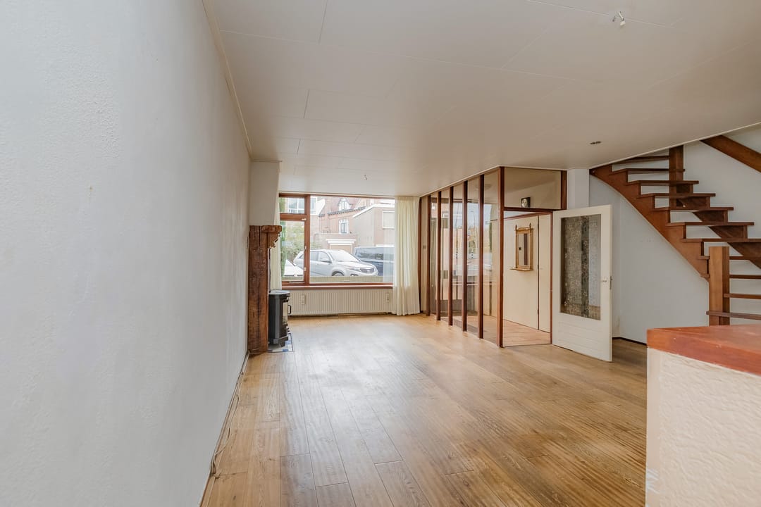 Photo 7 of Huygensstraat 10