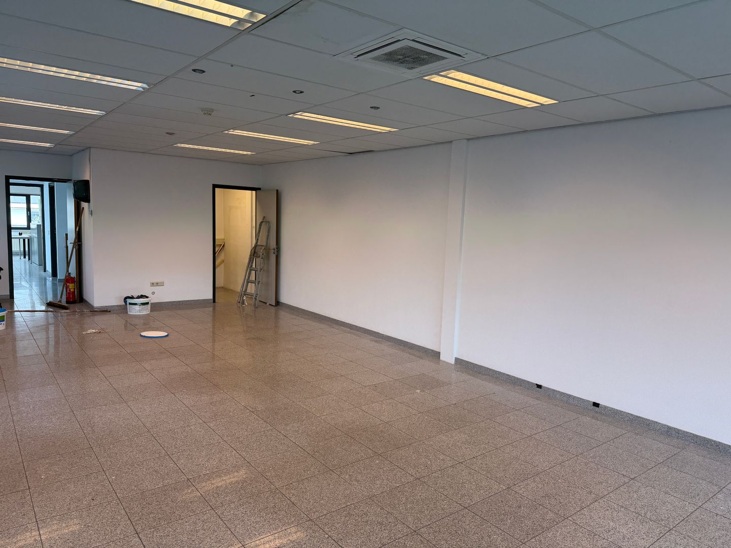 Bekijk foto 3 van Koperweg 11