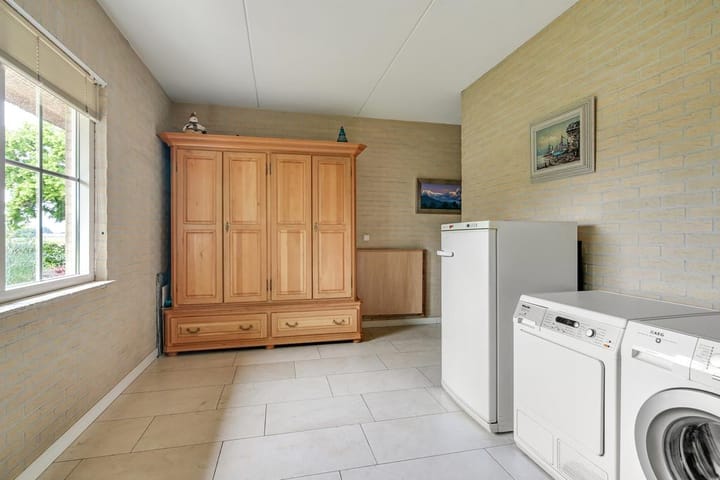 Photo 39 of Elleboogsvaart 13-A