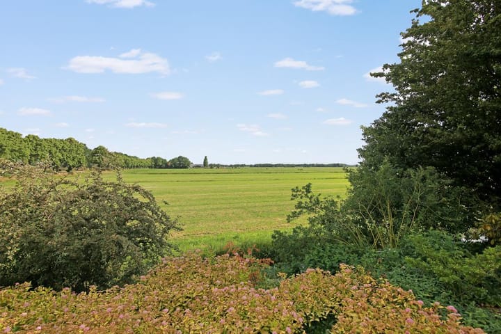 Photo 72 of Elleboogsvaart 13-A