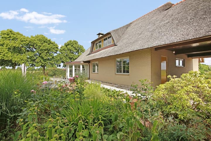 Photo 77 of Elleboogsvaart 13-A