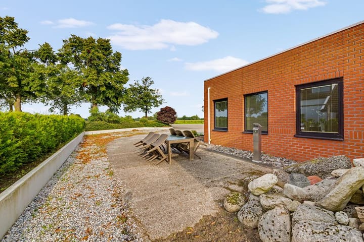 Photo 89 of Elleboogsvaart 13-A