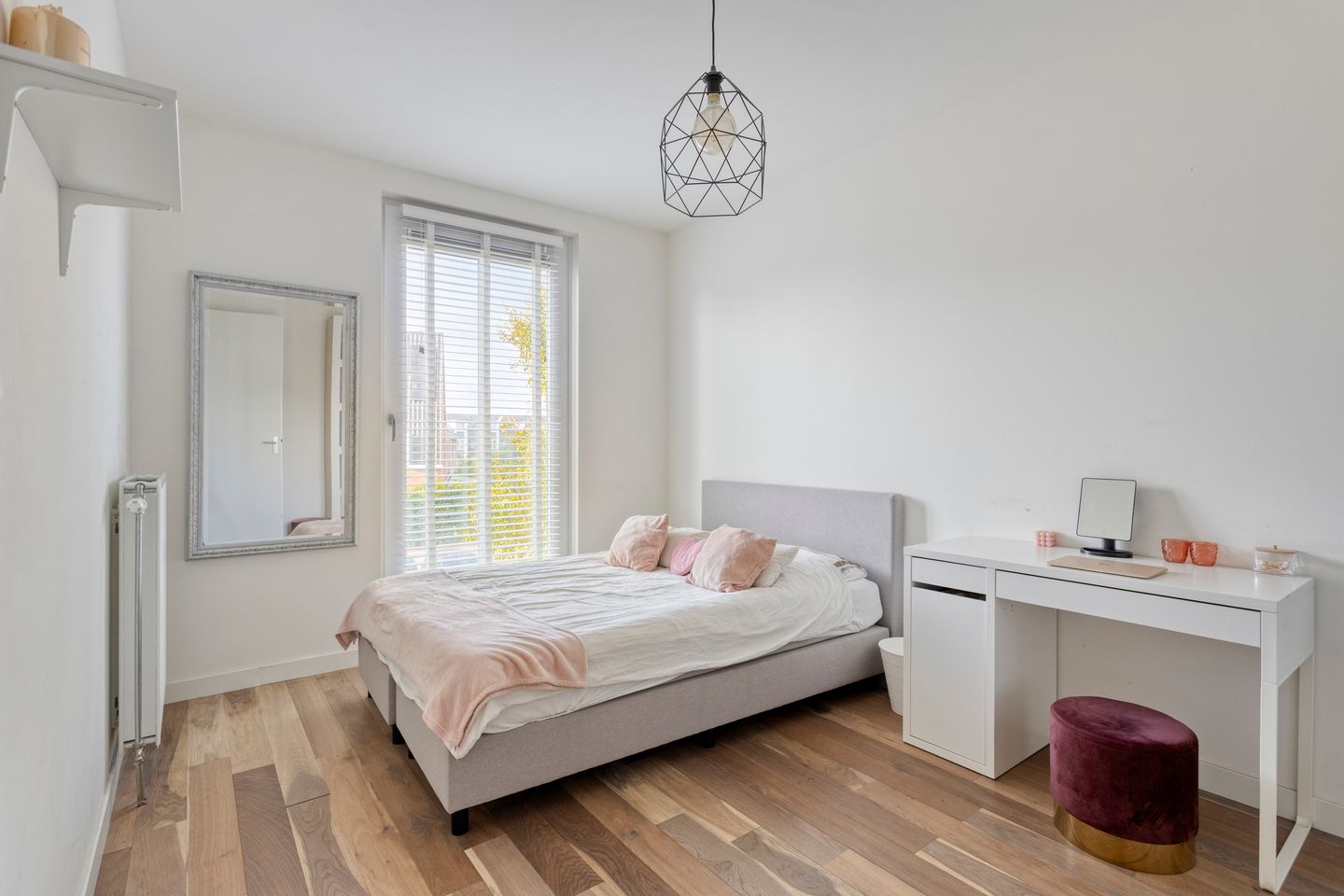 Foto 14 van Veenbesstraat 1