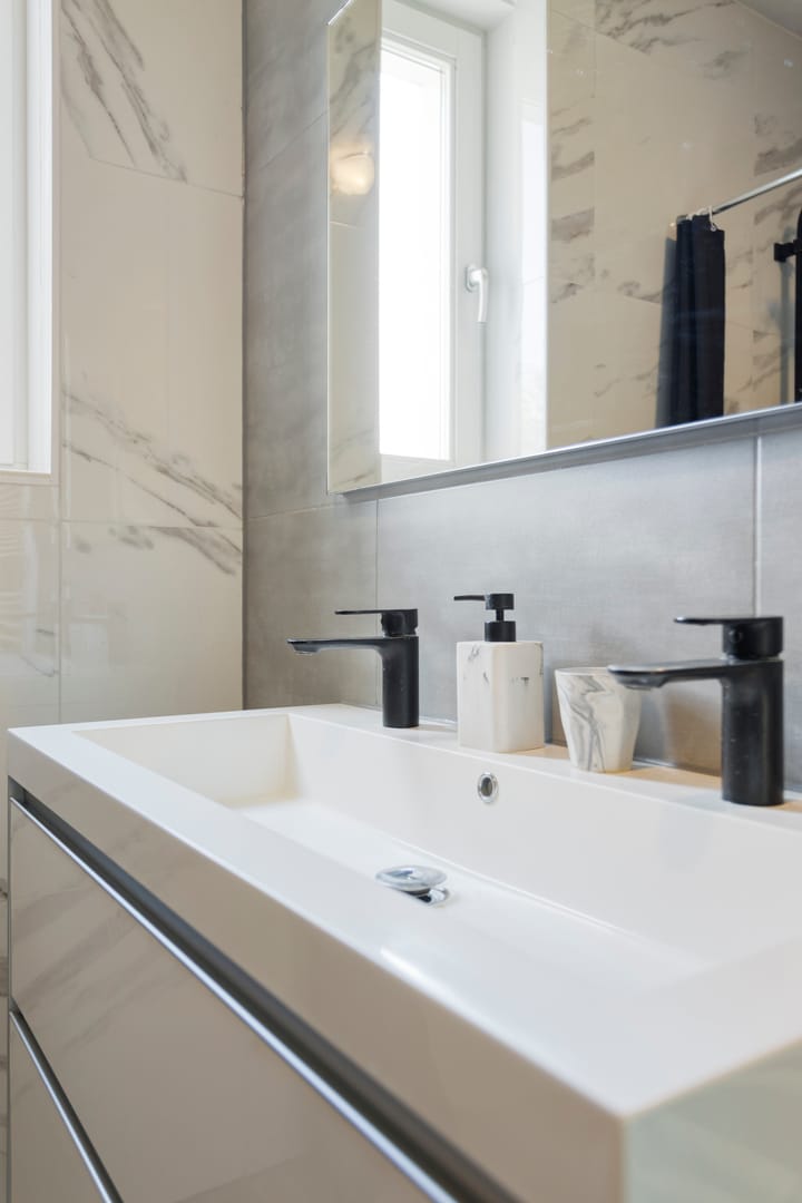 Foto 17 van Veenbesstraat 1