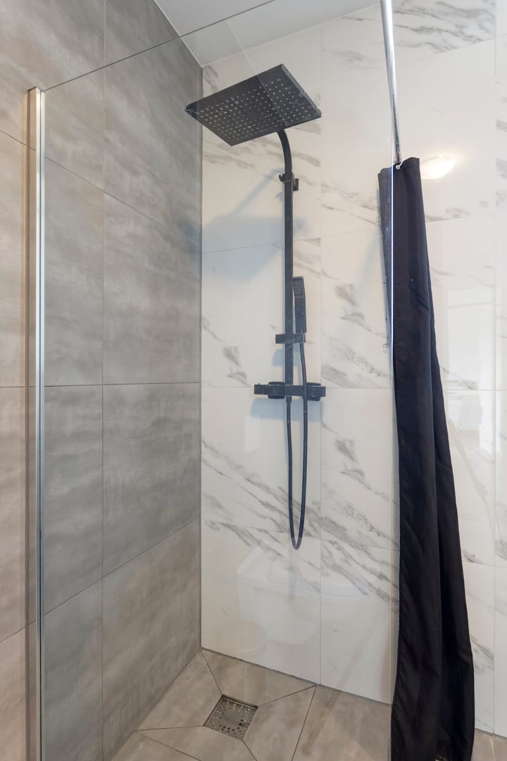 Foto 18 van Veenbesstraat 1