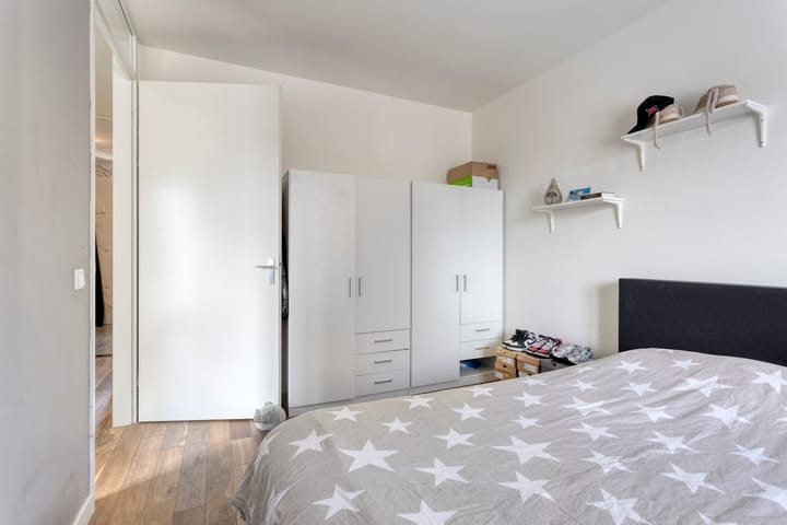 Foto 20 van Veenbesstraat 1