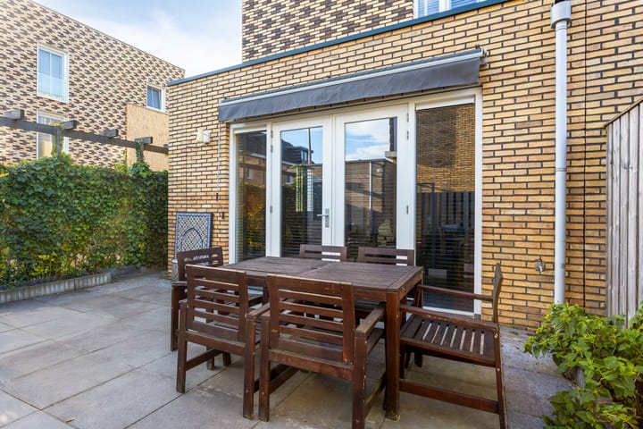 Foto 36 van Veenbesstraat 1