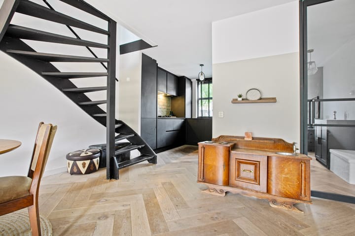 Photo 13 of Senecastraat 13