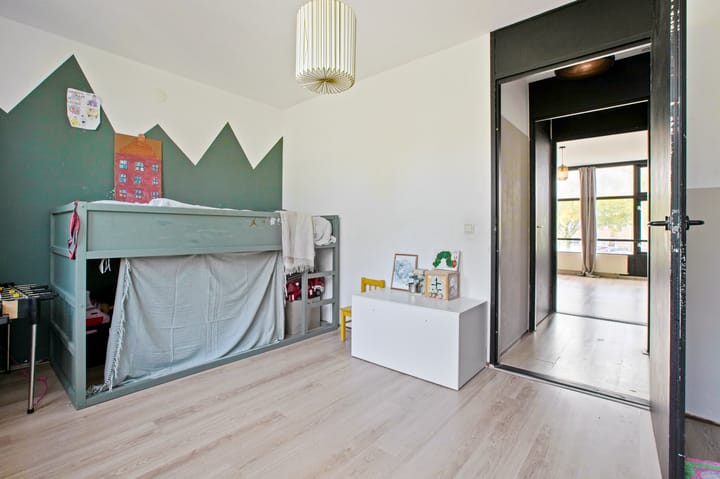 Photo 20 of Senecastraat 13