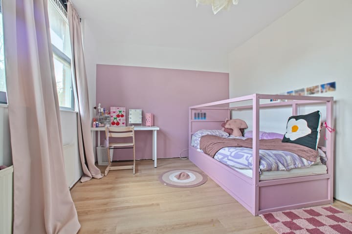 Photo 23 of Senecastraat 13