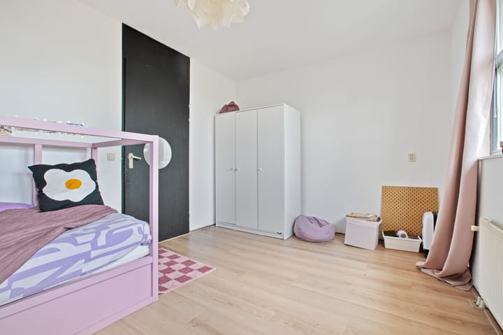 Photo 24 of Senecastraat 13