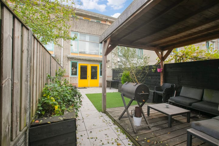 Photo 36 of Senecastraat 13