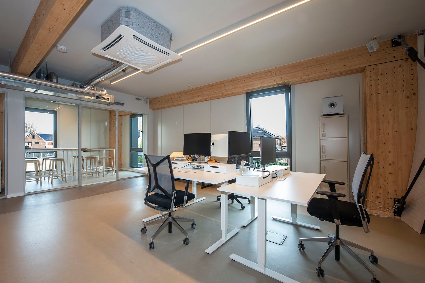 View photo 4 of Moutlaan 38