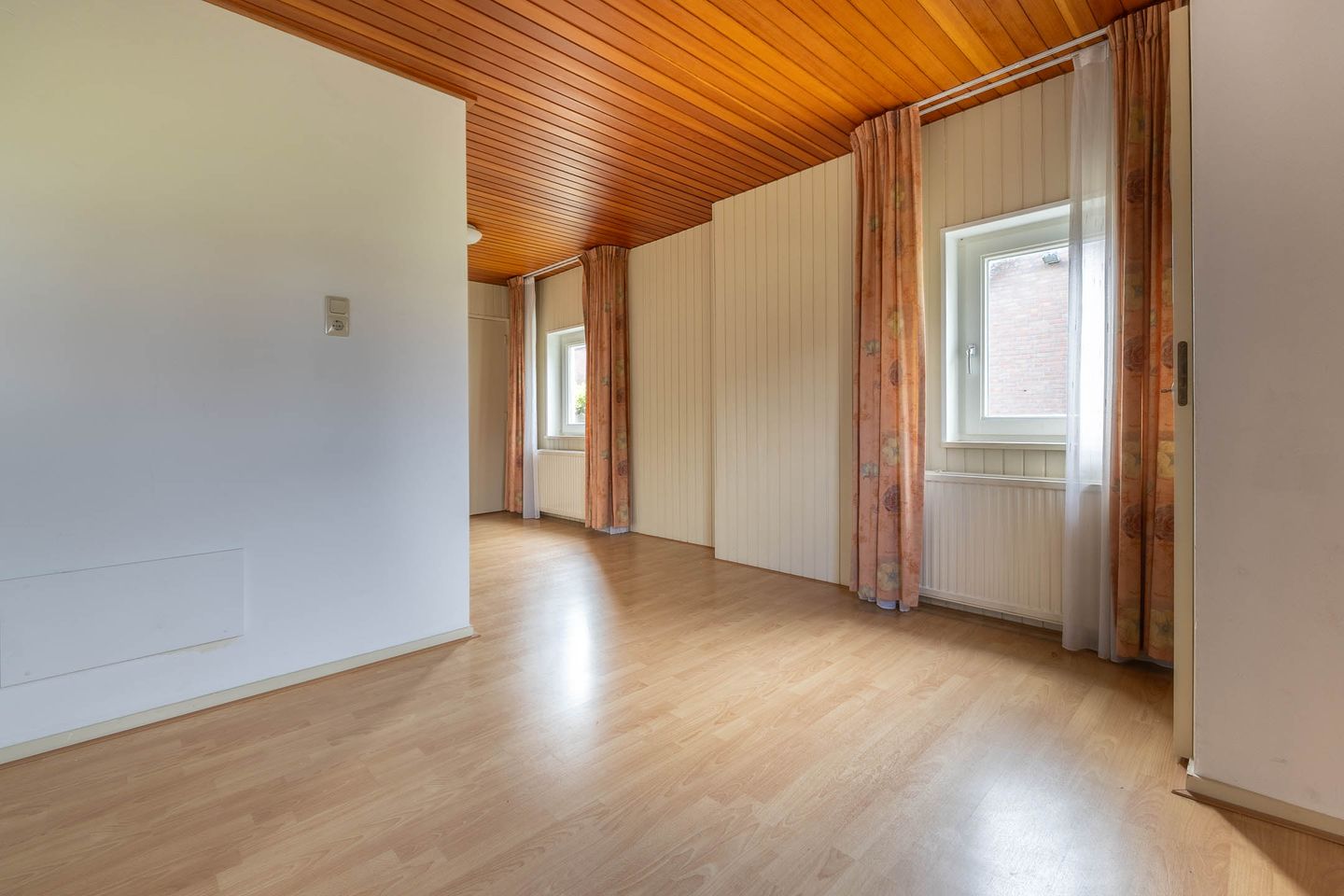 Photo 14 of Sperwerstraat 17