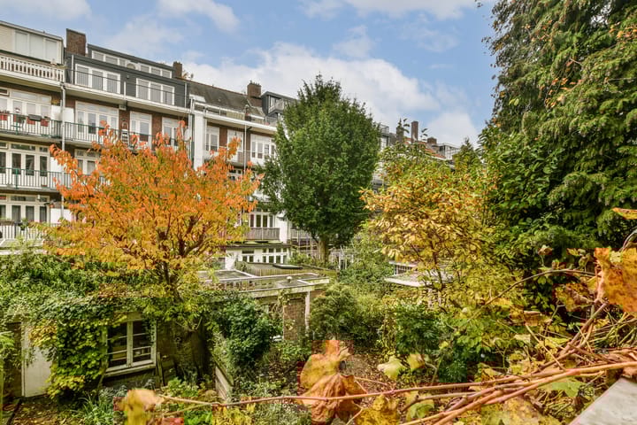 Foto 18 van Antillenstraat 15-1