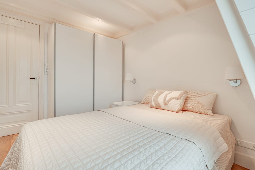 Photo 13 of Leidsekruisstraat 19-4