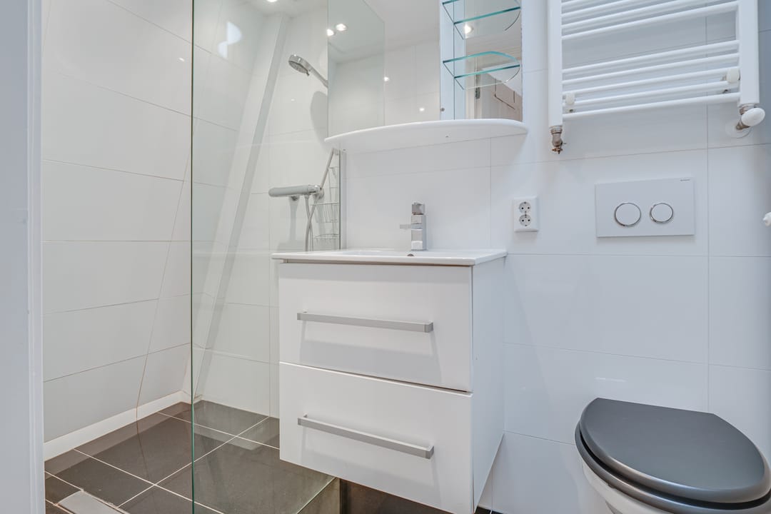 Photo 16 of Leidsekruisstraat 19-4