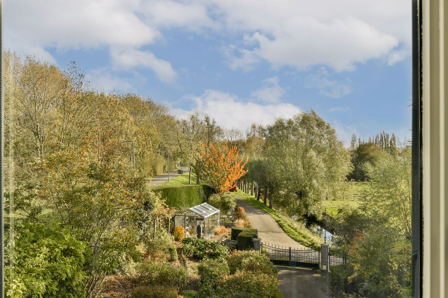 Foto 5 van Charloisse Lagedijk 904