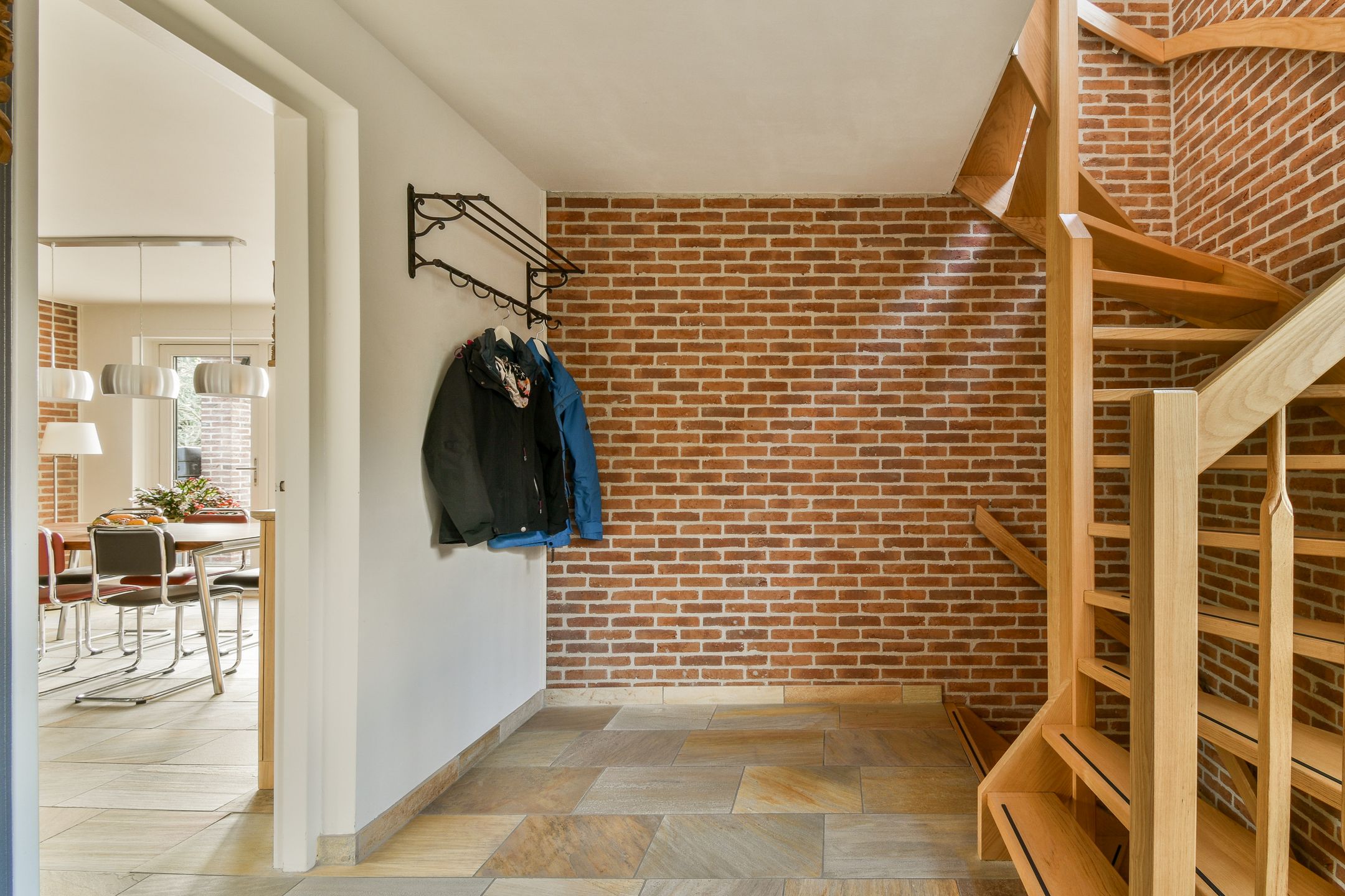 Foto 6 van Charloisse Lagedijk 904