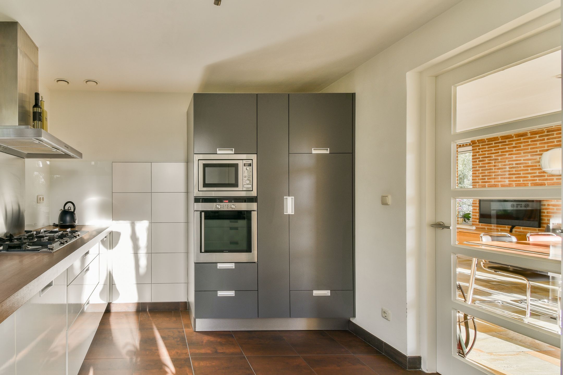 Foto 12 van Charloisse Lagedijk 904