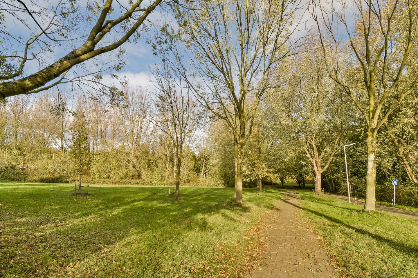 Foto 35 van Charloisse Lagedijk 904