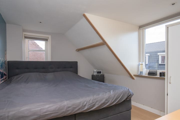 Photo 18 of Middenstraat 36