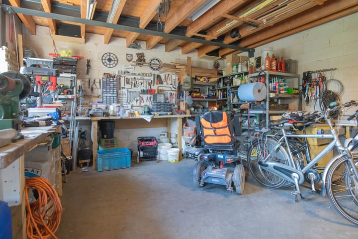 Photo 24 of Middenstraat 36