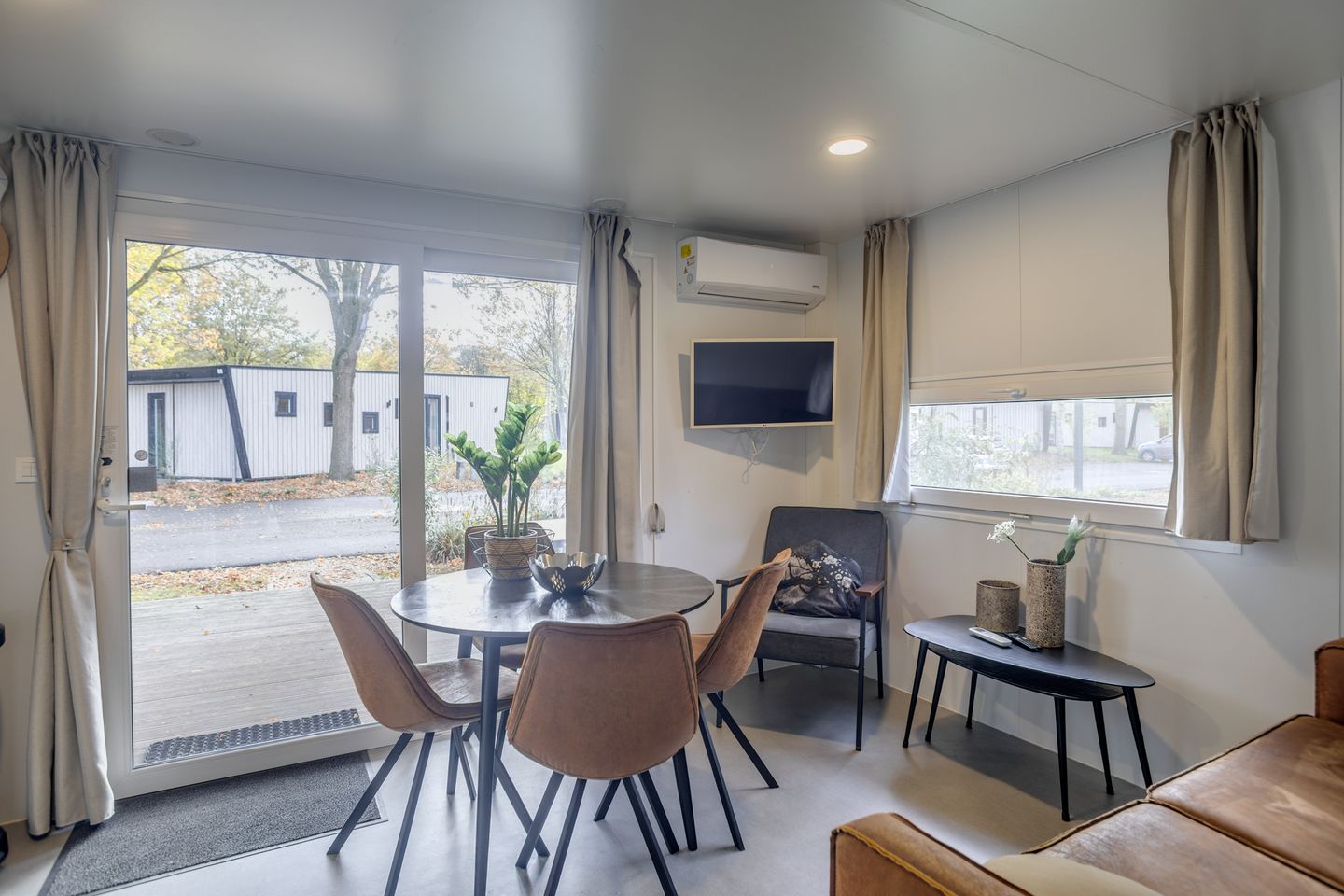 Photo 10 of van Haestrechtstraat 24-176